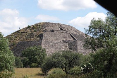 Pyramid of the Moon, Teotihuacán9